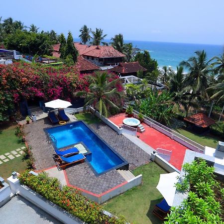 Getaway Beach Resort Kovalam Esterno foto