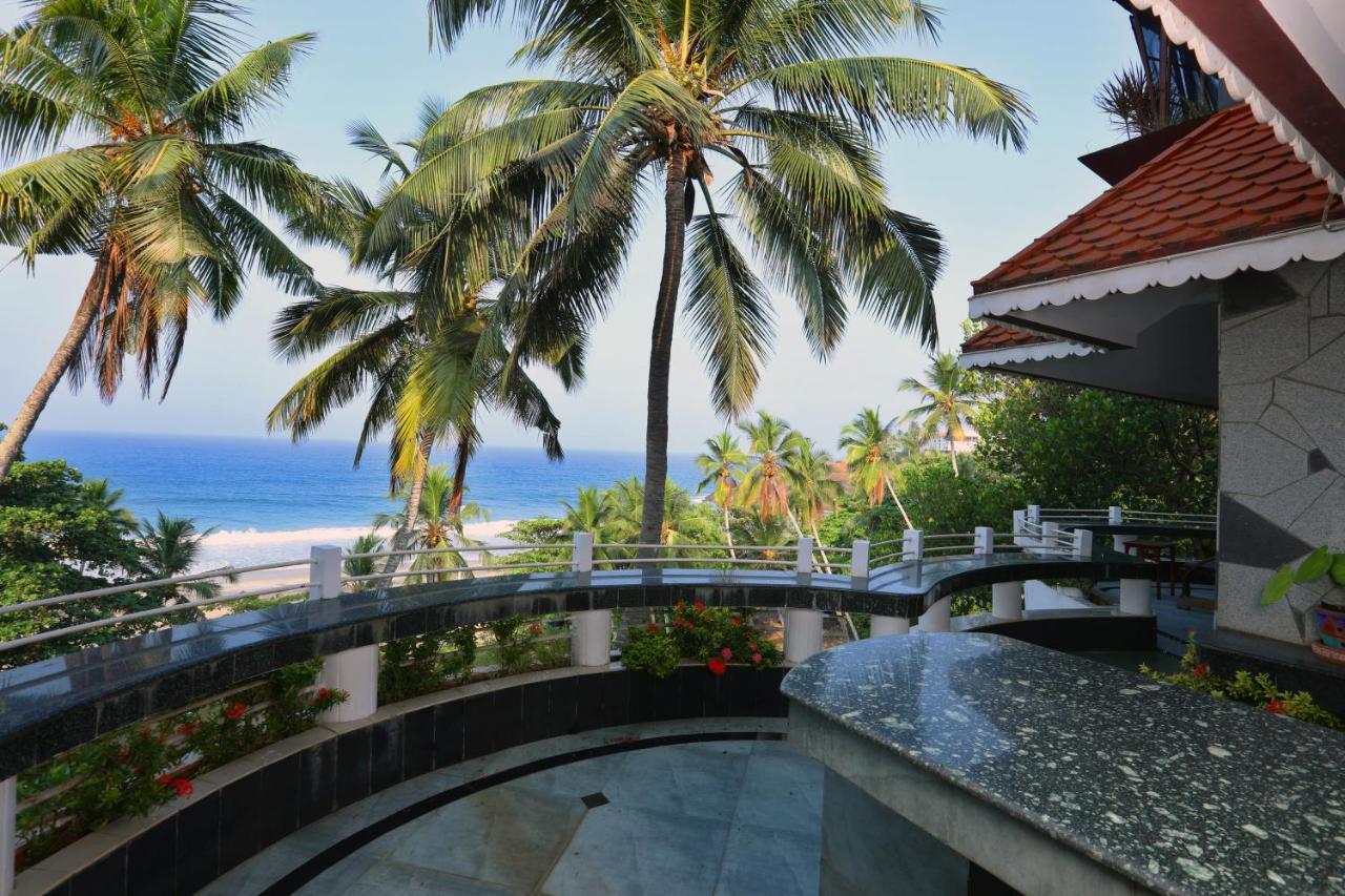 Getaway Beach Resort Kovalam Esterno foto
