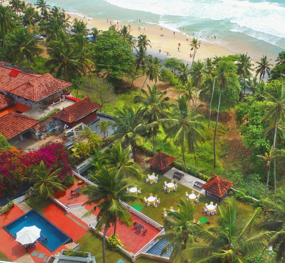 Getaway Beach Resort Kovalam Esterno foto