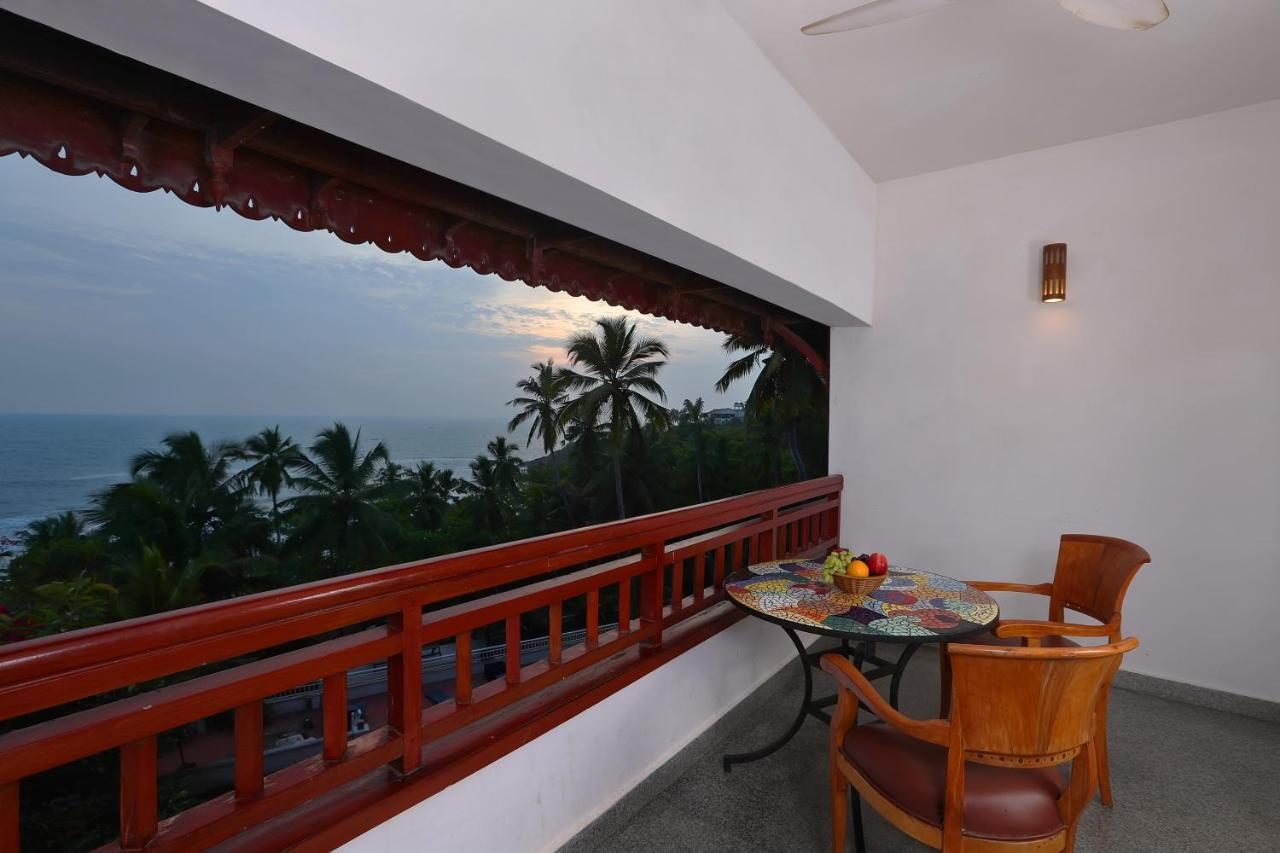 Getaway Beach Resort Kovalam Esterno foto