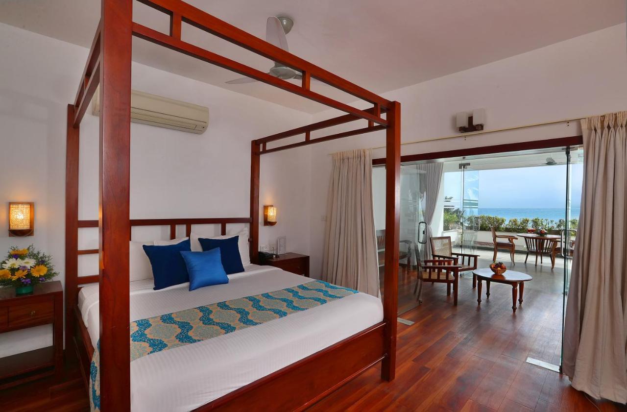 Getaway Beach Resort Kovalam Esterno foto