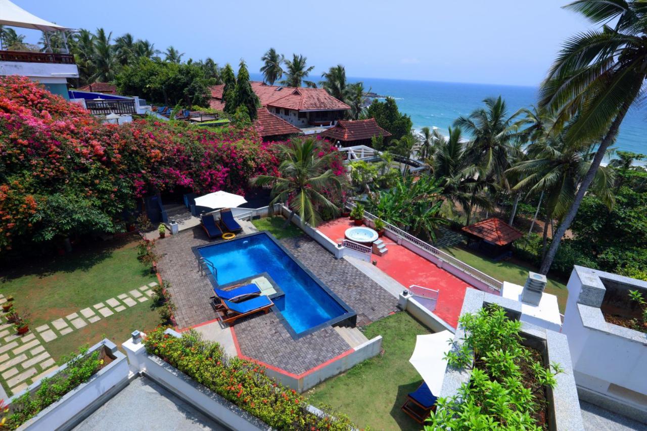 Getaway Beach Resort Kovalam Esterno foto