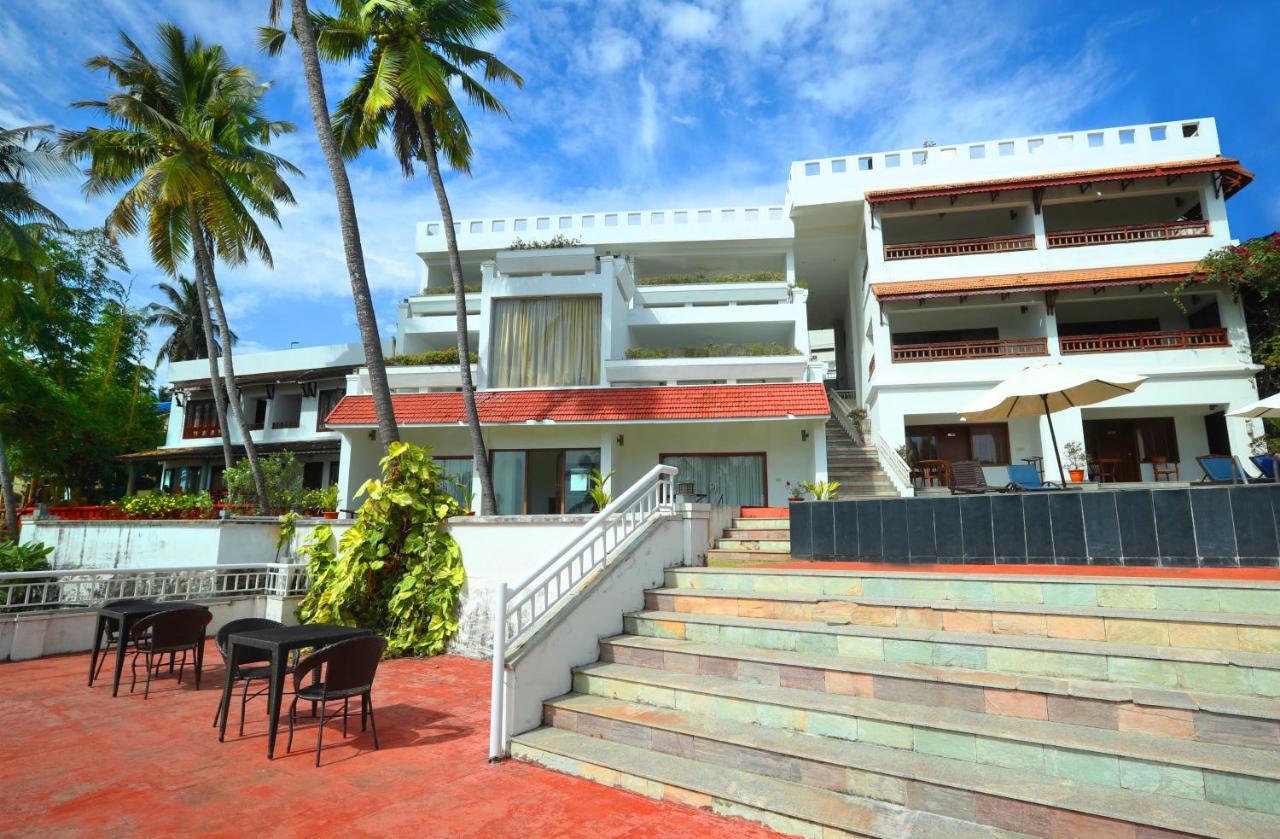 Getaway Beach Resort Kovalam Esterno foto