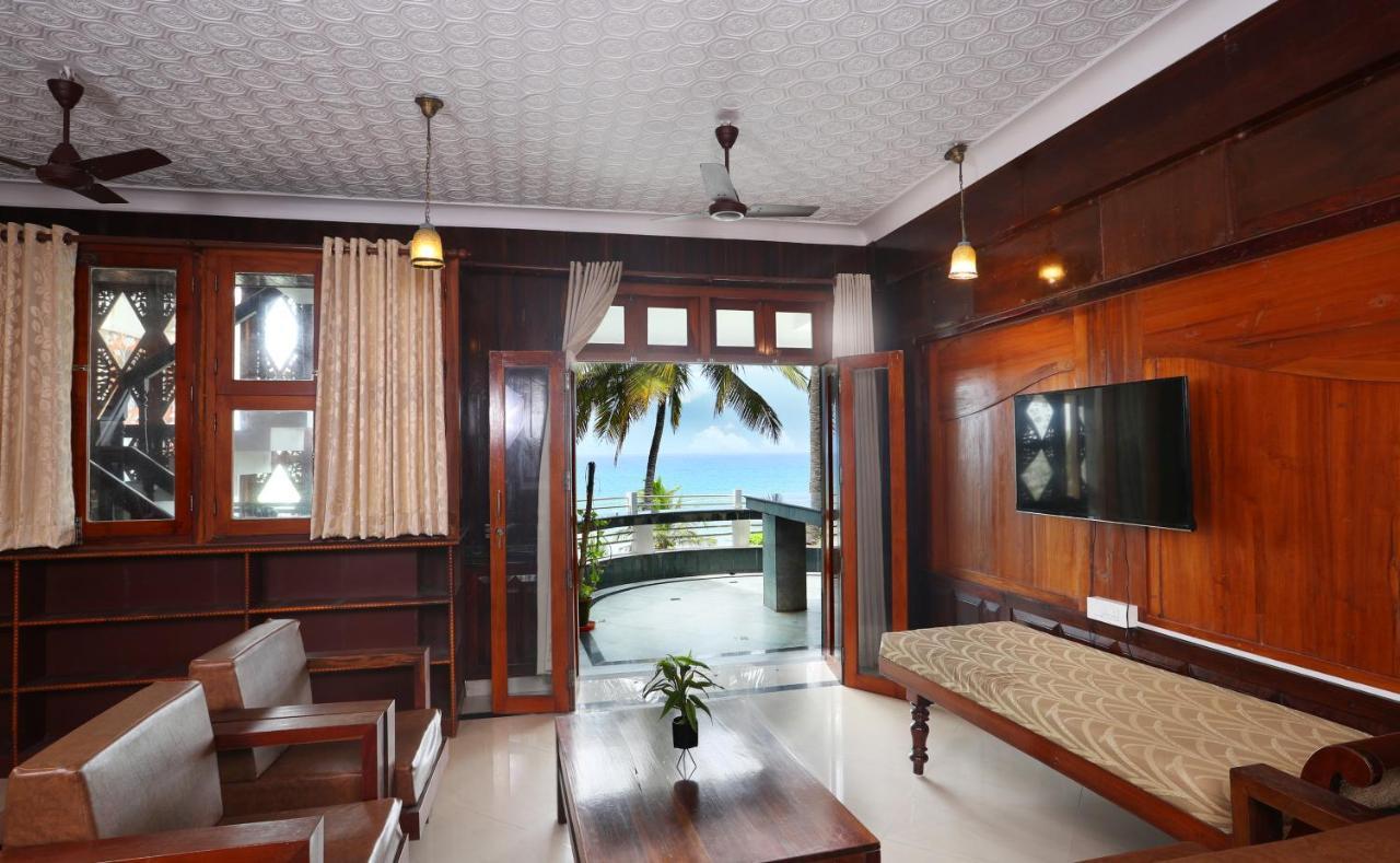 Getaway Beach Resort Kovalam Esterno foto