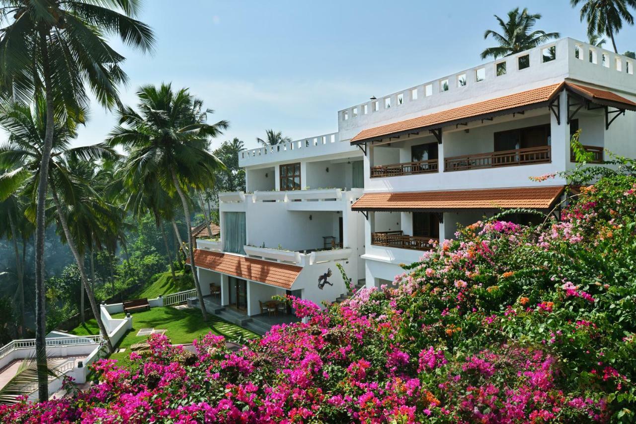 Getaway Beach Resort Kovalam Esterno foto